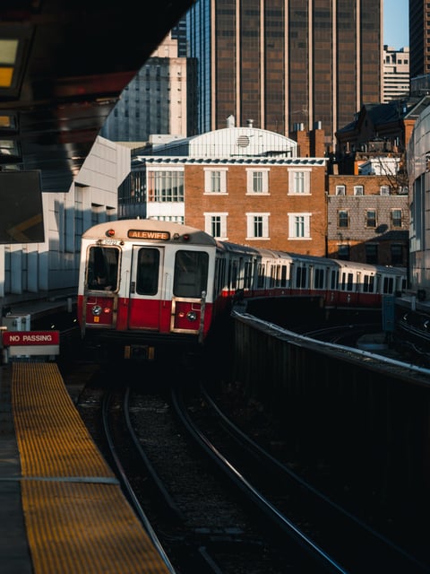 red line train kentaro toma unsplash